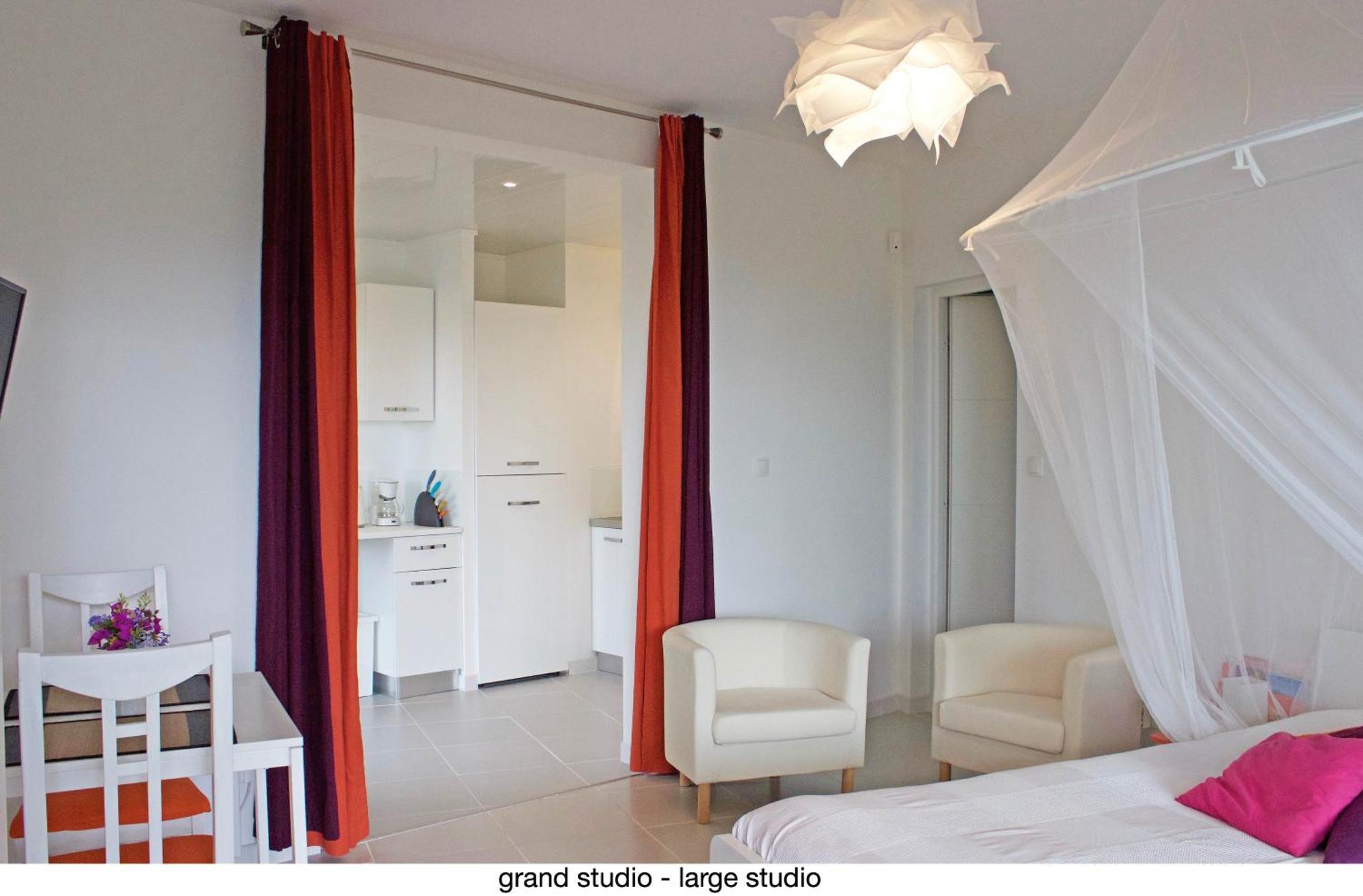 Ferienwohnung 456 Chemin De La Pinede Menton Exterior foto